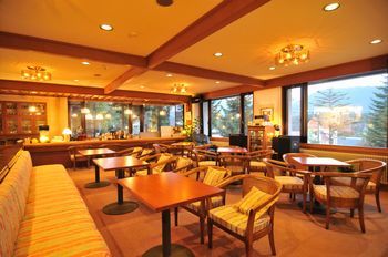 ティーラウンジ