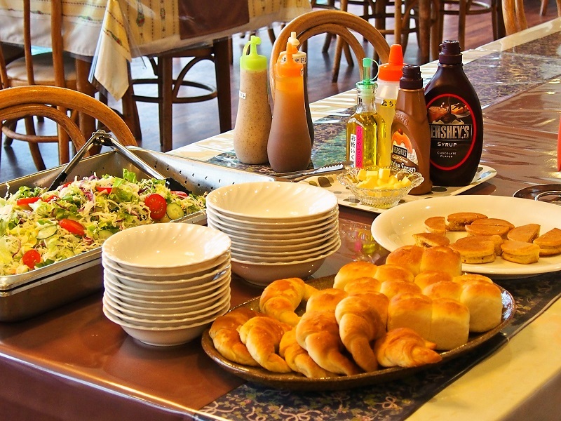 朝食バイキング例C