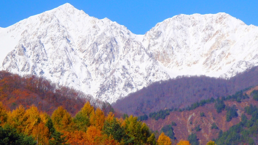 *[白馬の景色・秋]北アルプスの絶景、三段紅葉は必見です