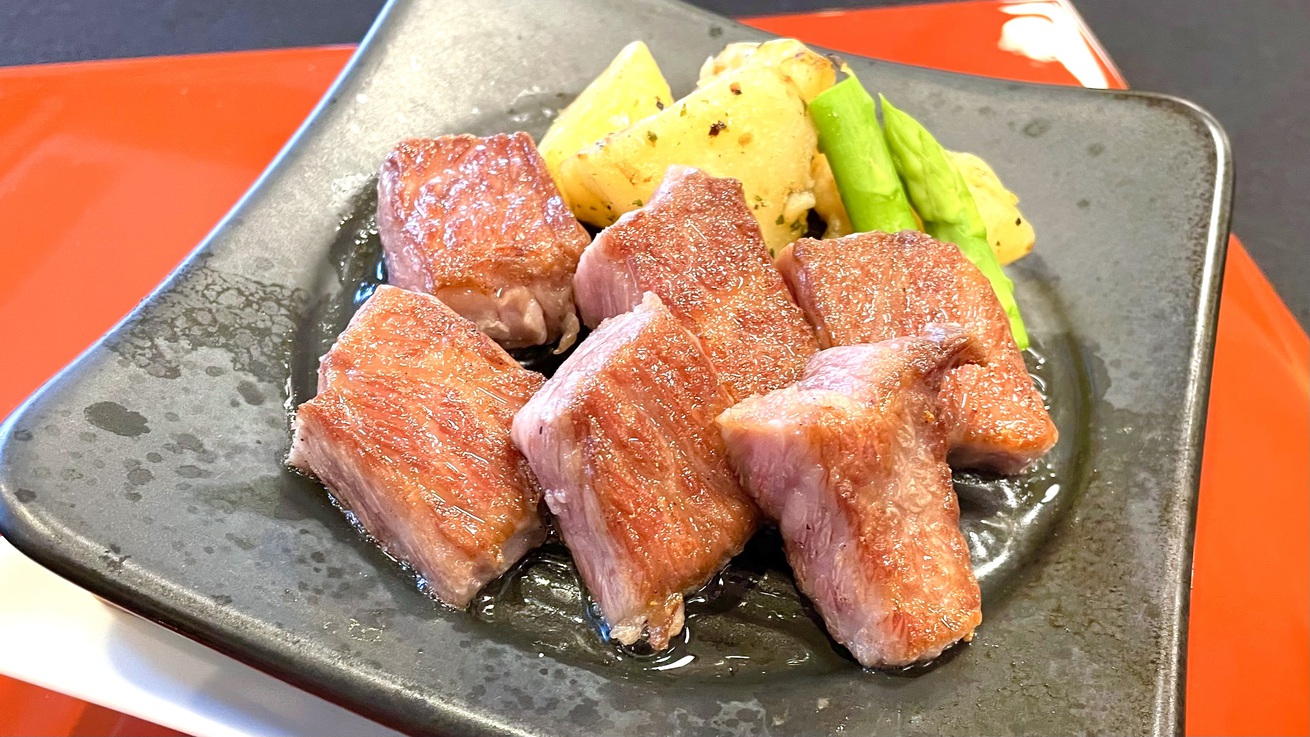 【松阪牛ステーキ付き会席】◆一泊二食◆三重といえば松阪牛！贅沢グレードアッププラン