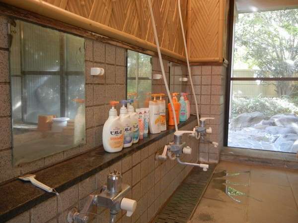 男性用のお風呂も充実の