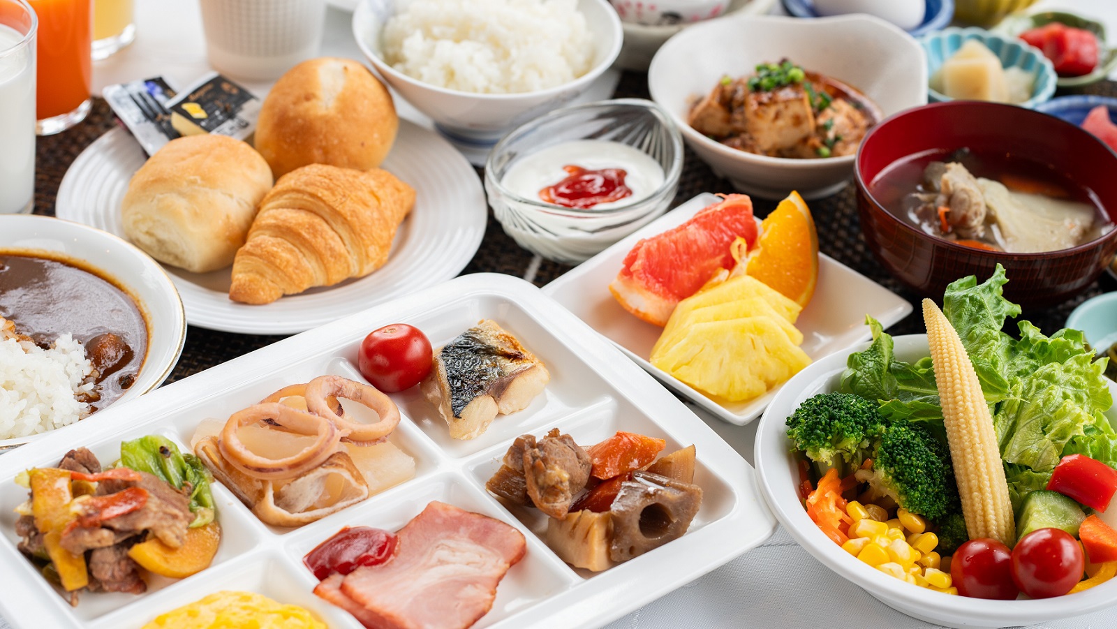 【室数限定　高層階確約】《朝食付》高層階ならではの眺望・夜景が魅力♪室数限定だから予約はお早めに！