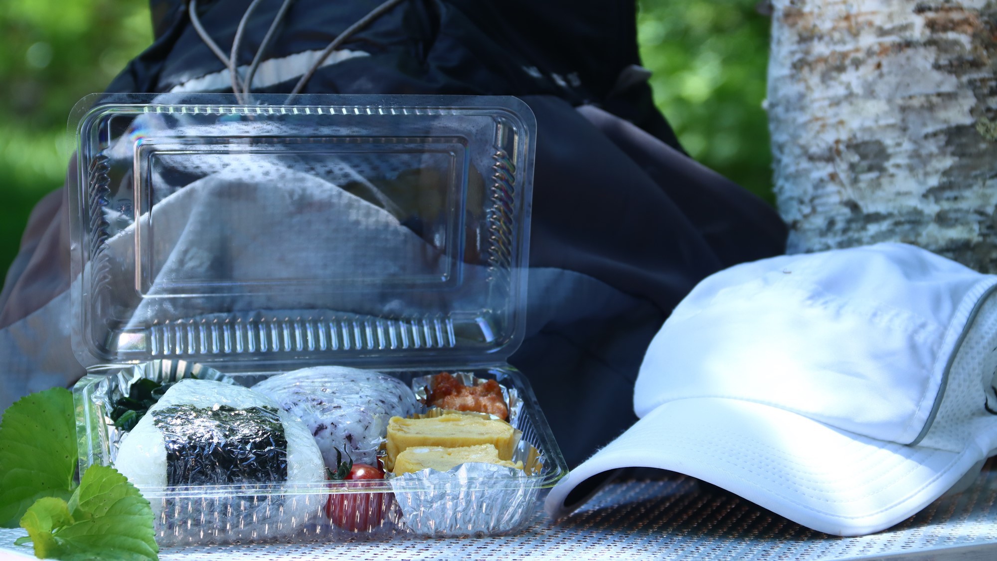 登山者や早朝出発される方に嬉しい、おにぎり弁当
