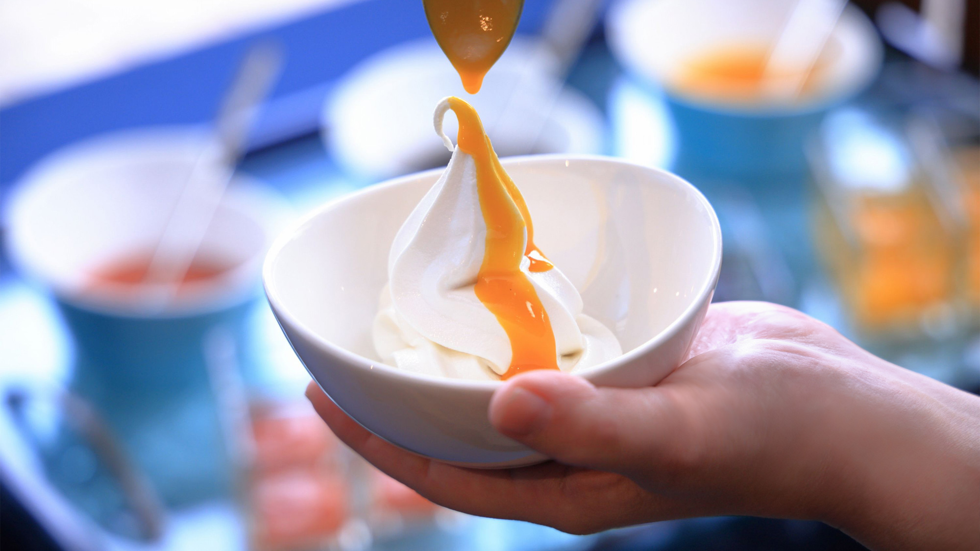 【焼肉中華 はるさー／1階】生乳のコクと控えめの甘さが特徴のソフトクリーム