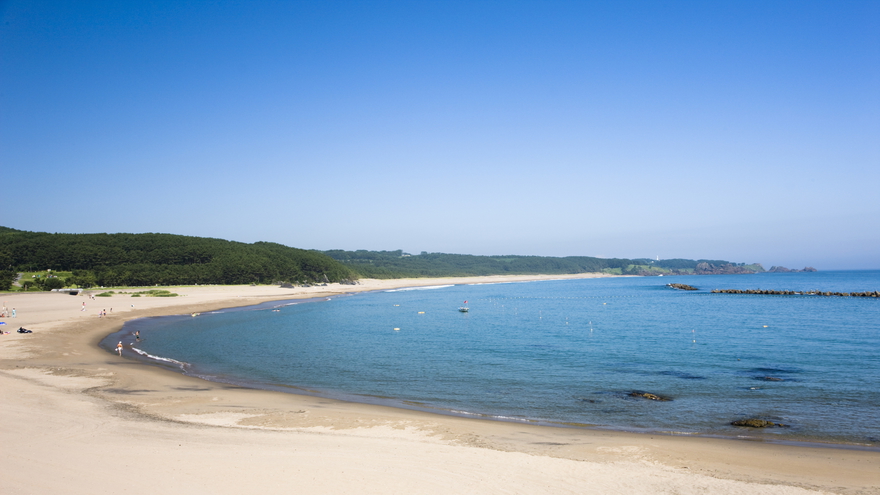 【種差海岸「大須賀海岸」】鳴砂の海岸としてもしられます。約２ｋｍ以上にも及びます。