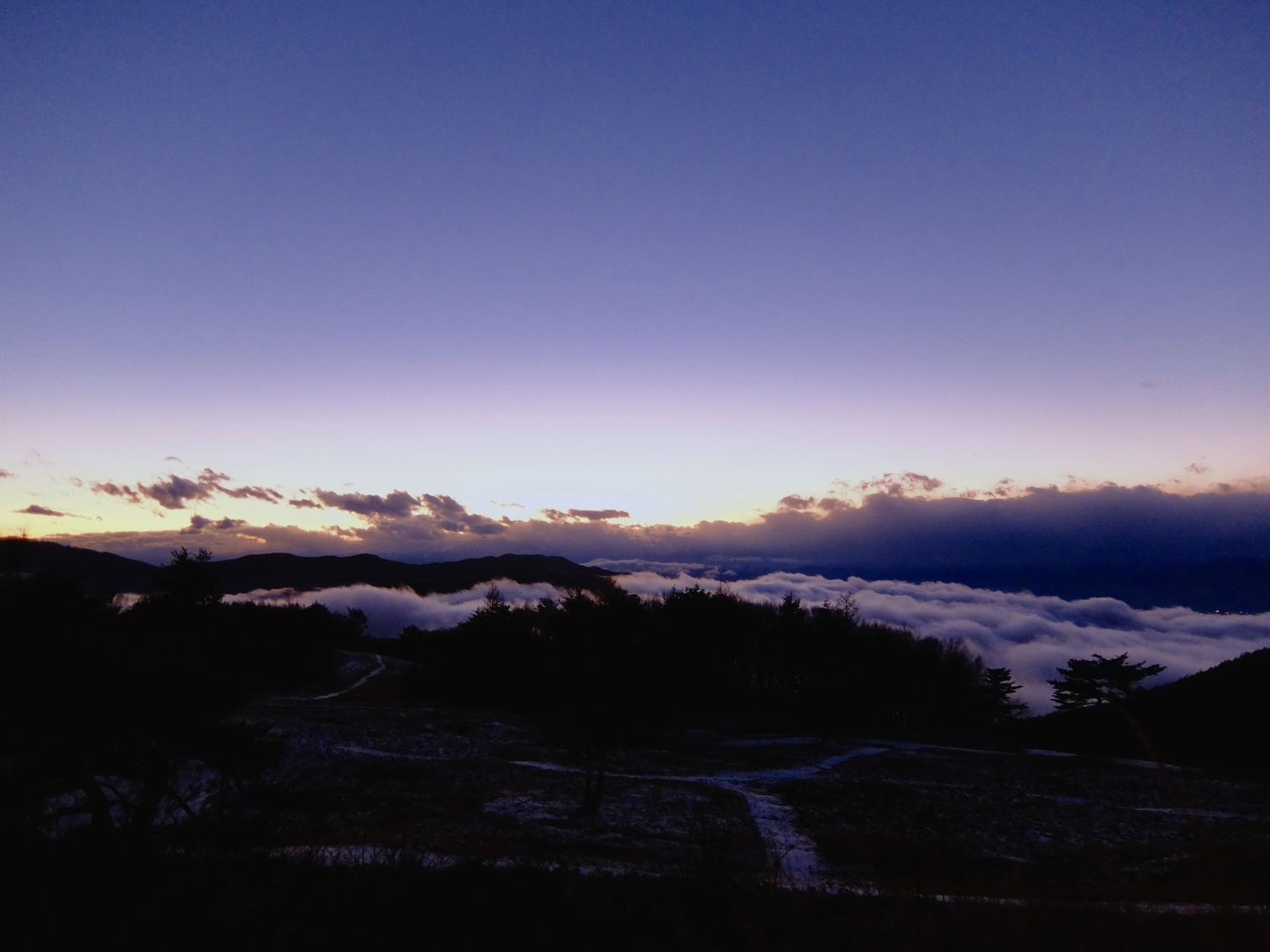 雲海の夕暮れ‥‥雨上がりや、朝晩に見れる可能性大！