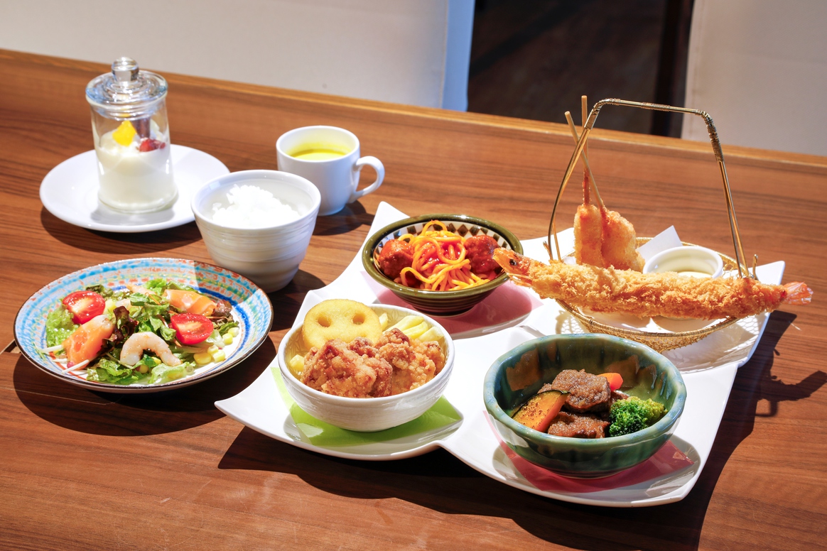 小学生夕食（はなり）