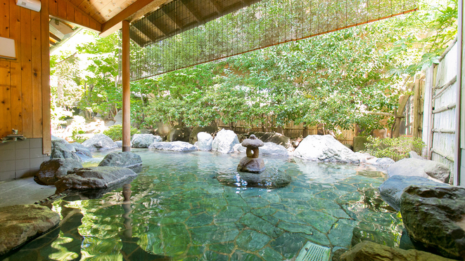 【別館・竹林庭瑞穂】露天岩風呂雲龍の湯殿湯