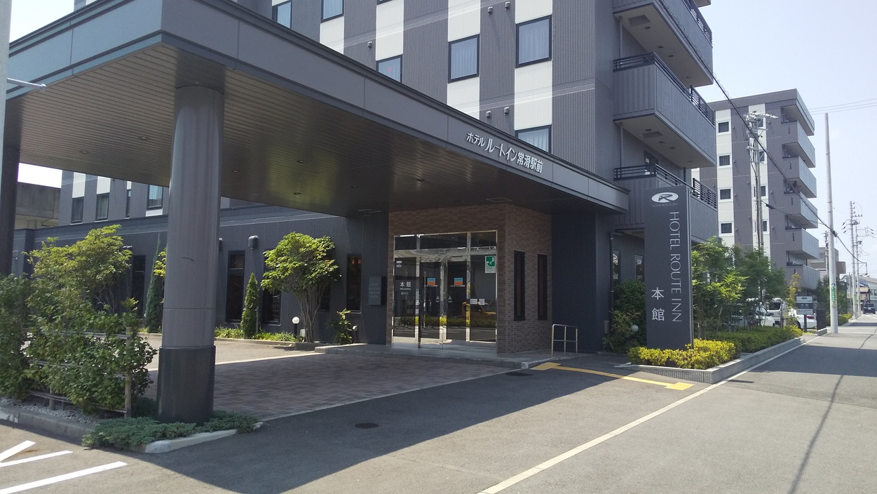 本館正面玄関