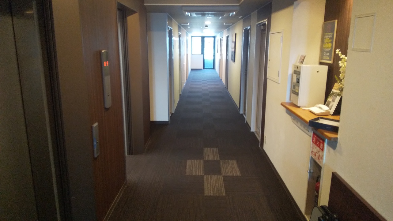本館廊下