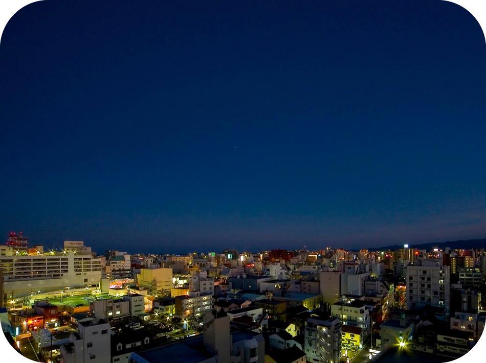 ホテルからの夜景 東向き