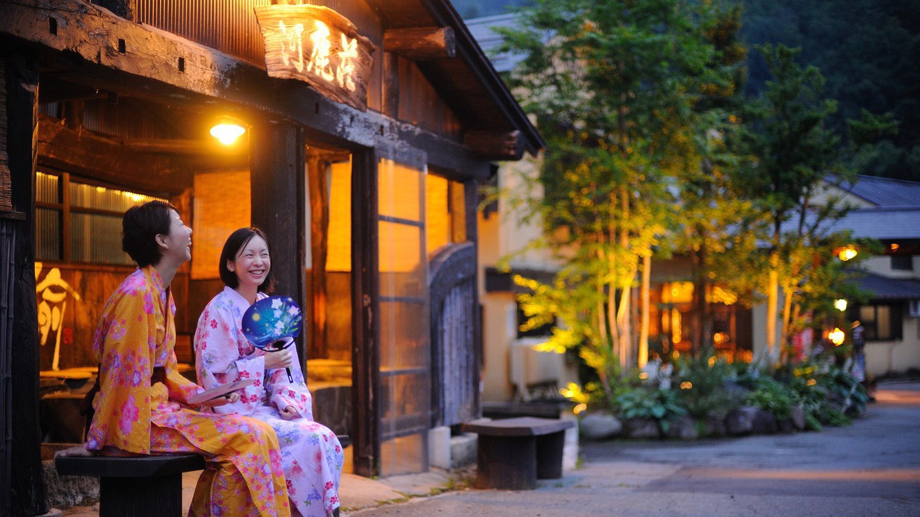 温泉情緒ある湯の里を「彩りゆかた」で散策！わくわくのパワースポットなどがいっぱいです。