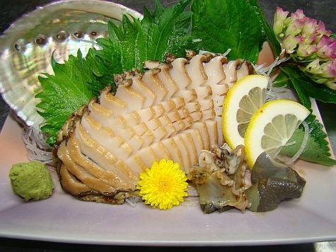 メガあわび・お刺身一例