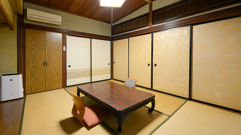 *【客室一例】風情ある純和室。人数に合わせてお部屋をご用意致します。