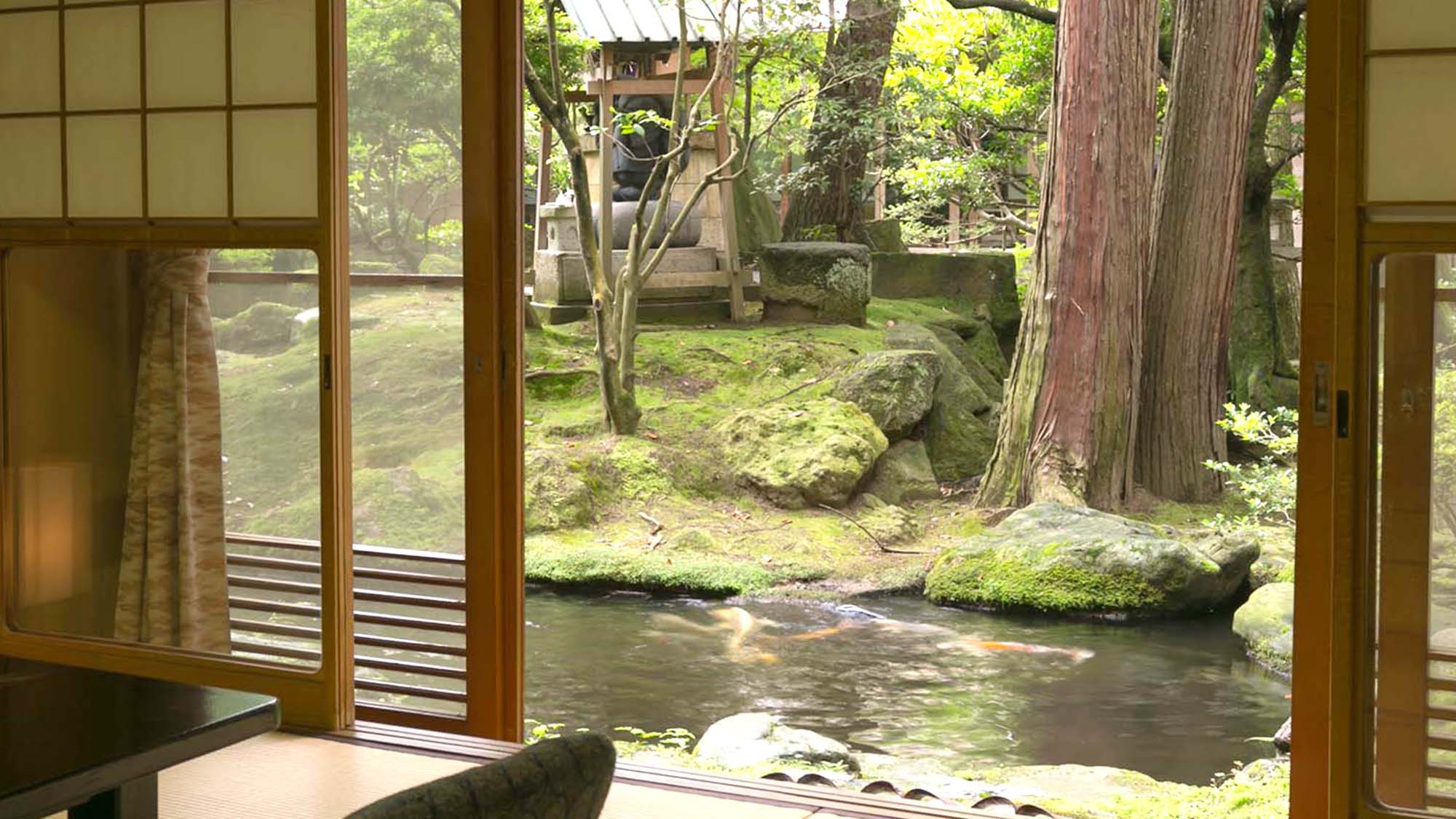 庭園を愛でる特別室【春の館・和洋室／よし野】