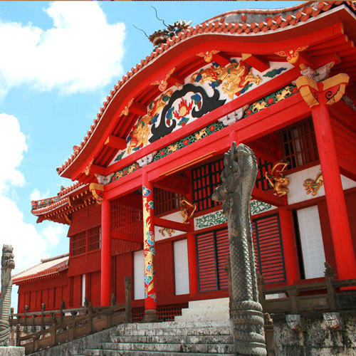 【首里城】琉球王朝の王城で、沖縄県内最大規模の城（グスク）