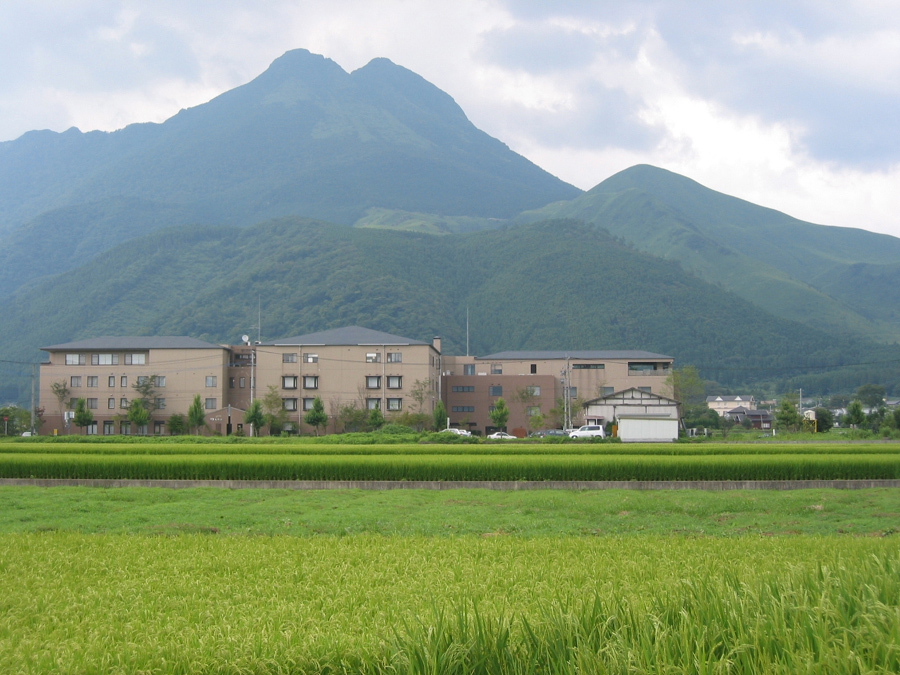 由布院温泉　ゆふいんホテル秀峰館