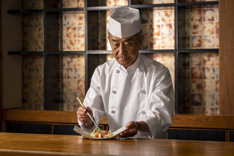県知事賞を受賞した和食料理長