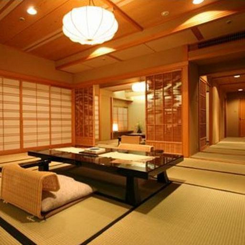 SUITE Scenic View Semi Western-Style Room