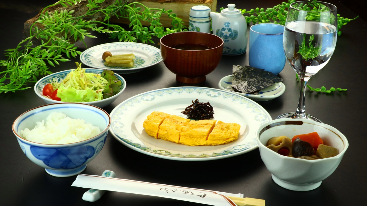 【朝食】洋食と和食、お好きな方を席についてからお選びいただけます。