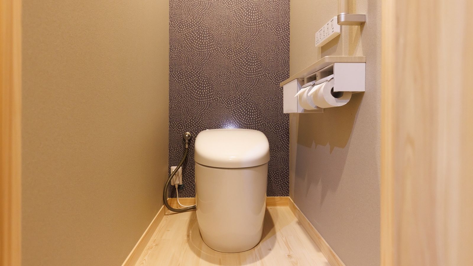 独立式もしくはユニットタイプのトイレとなります（指定はできません）