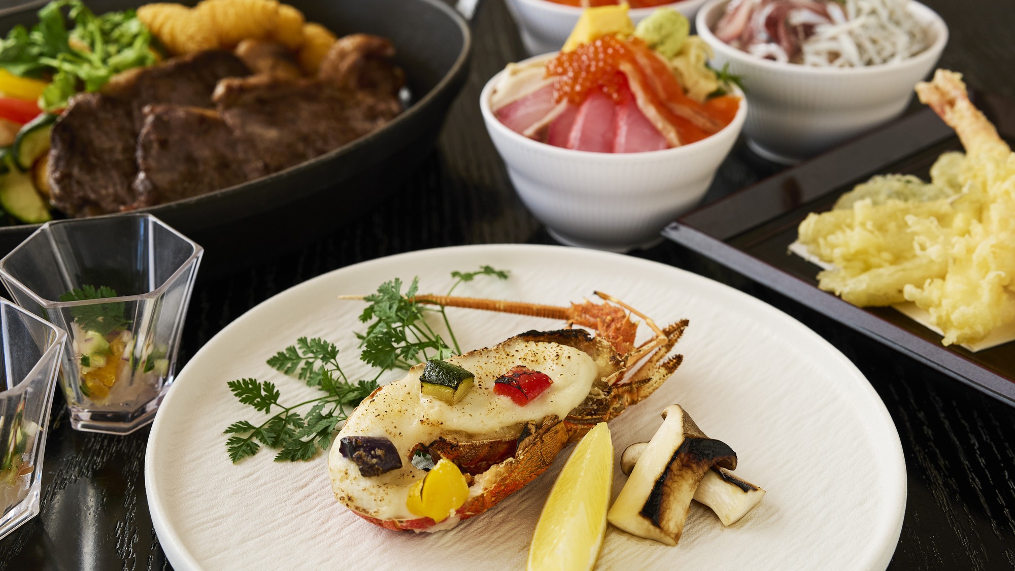 一品料理（冬：イセエビテルミドール）