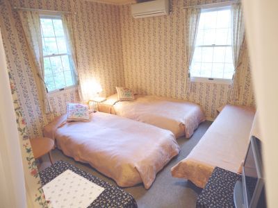 Cozy Inn Antique Cozy Inn Antique is a popular choice amongst travelers in Nasu, whether exploring or just passing through. Offering a variety of facilities and services, the property provides all you need for a good 