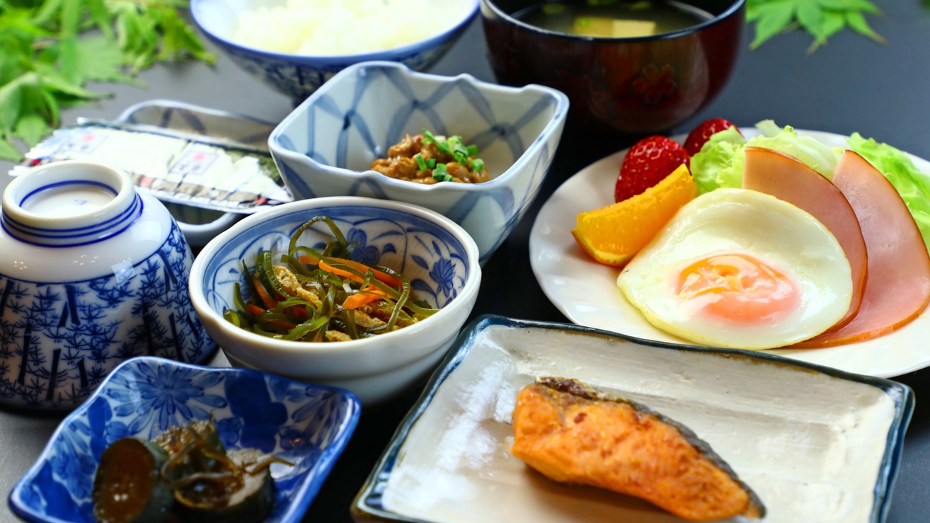 #【和朝食】自慢のおいしいお米はおかわり自由！