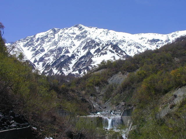 春の白馬岳