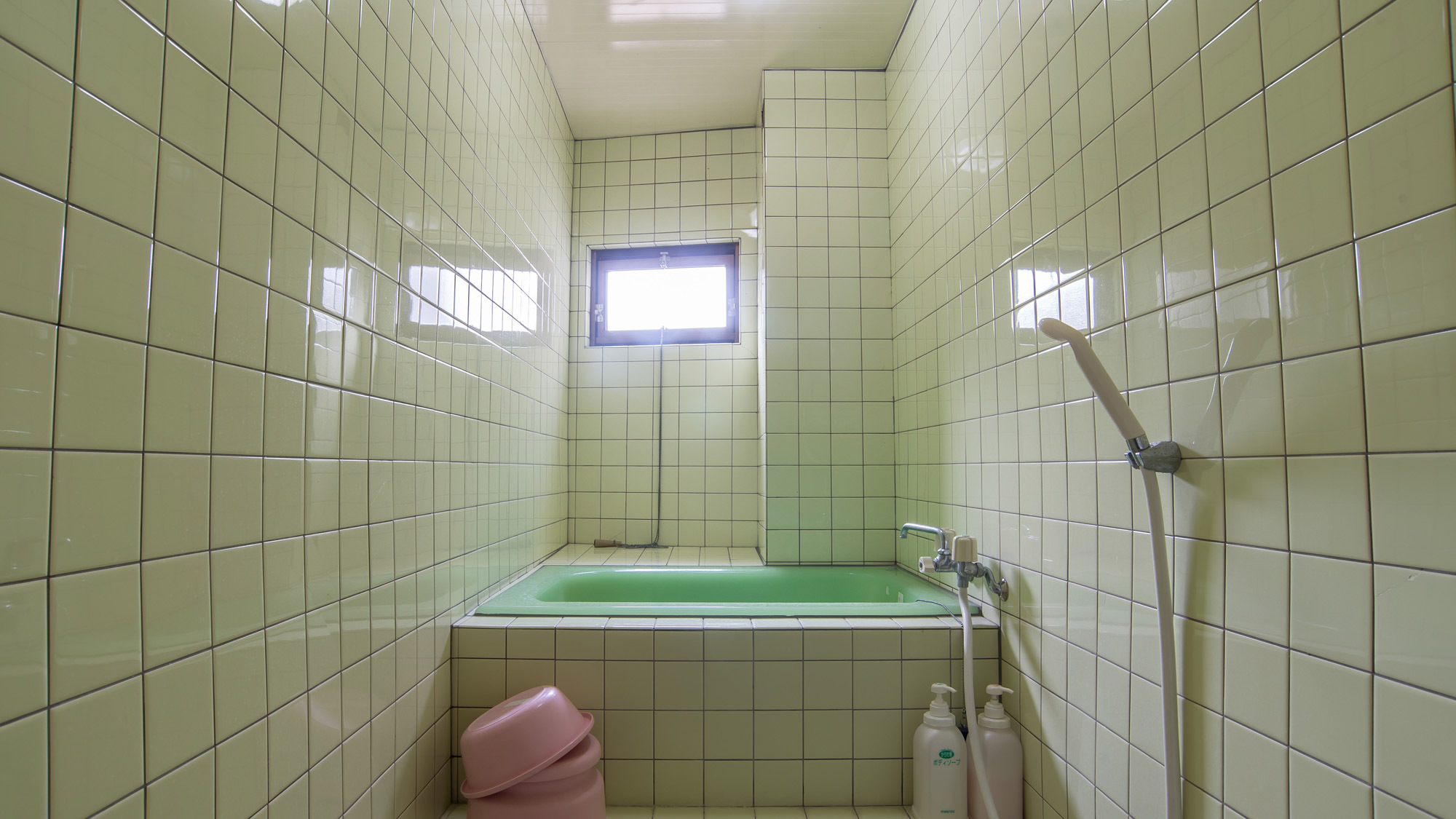 *【和室一例/お風呂】清潔感のあるおふろでごゆっくりおくつろぎください。