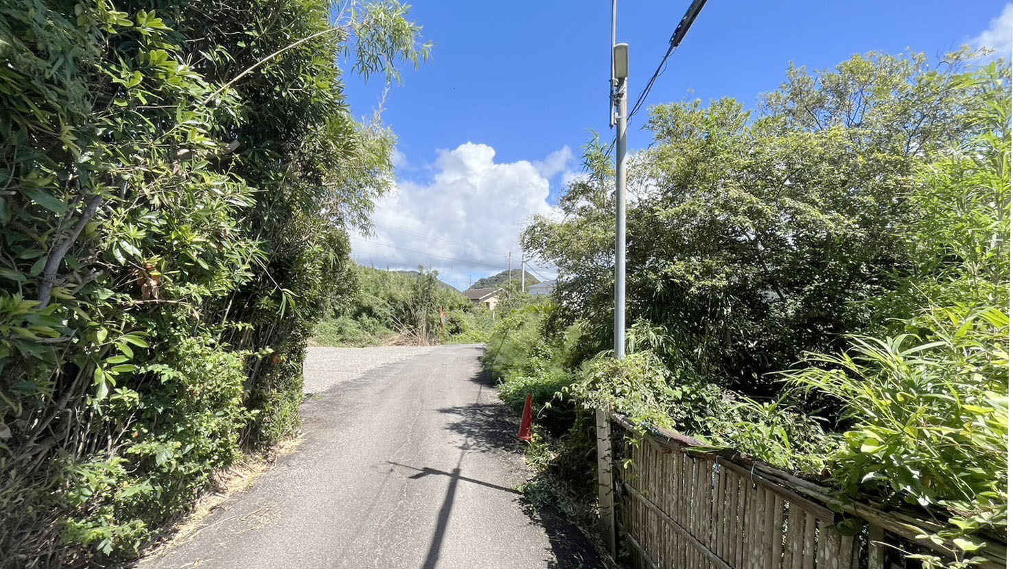 駐車場までの路地