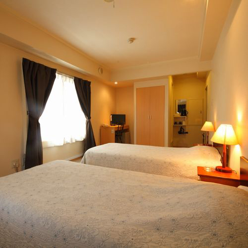Business Inn Okabe Located in Kawasaki, Business Inn Okabe is a perfect starting point from which to explore Yokohama. The property offers guests a range of services and amenities designed to provide comfort and conveni
