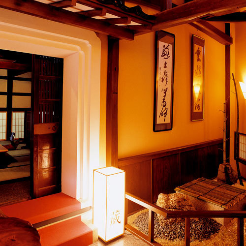 お食事会場『蔵』