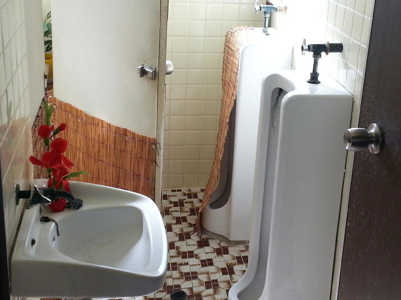 １階男性用お手洗い