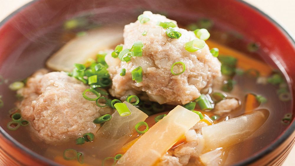 朝食好評メニュー比内地鶏スープで頂く鶏つみれ汁