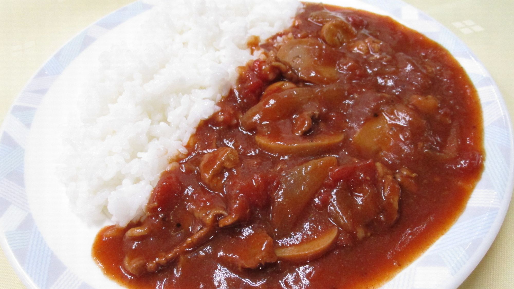 新朝食！完熟トマトのポークハヤシ