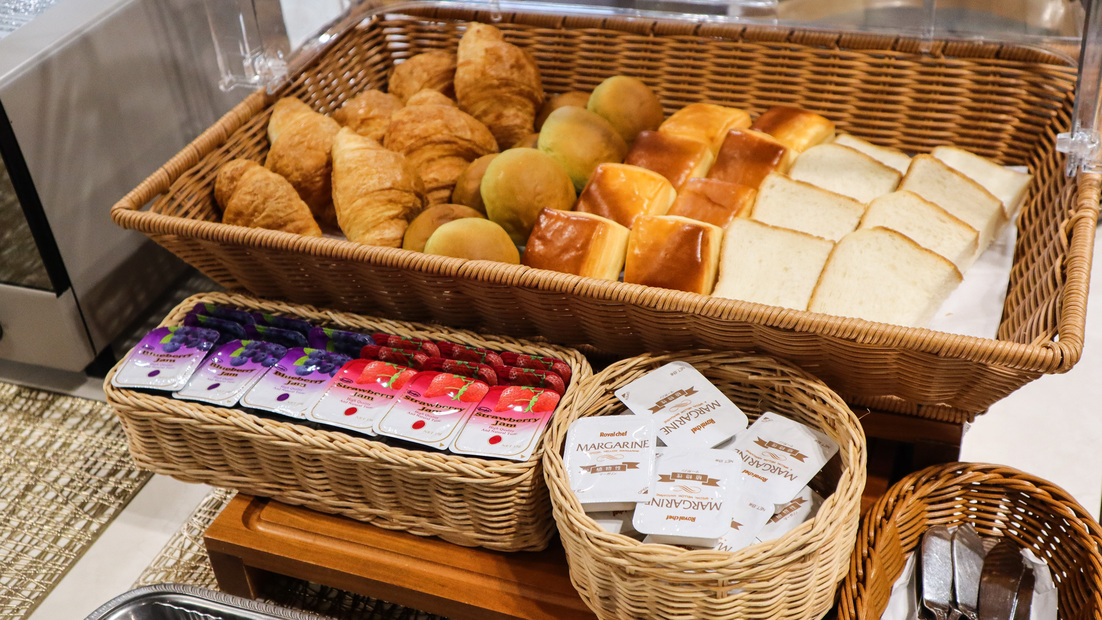 朝食バイキング-パン各種コーナー