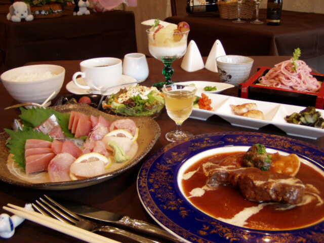 This photo about Umi ga Mieru Aiken no Yado Garasu no Koinu shared on HyHotel.com