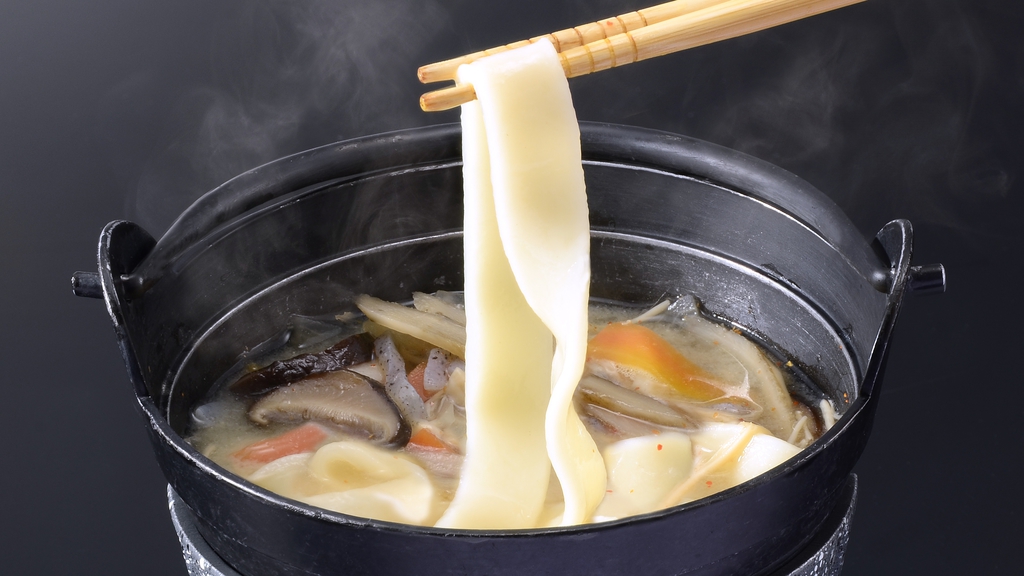 太いうどんが特徴、群馬名物の【おっ切込み】