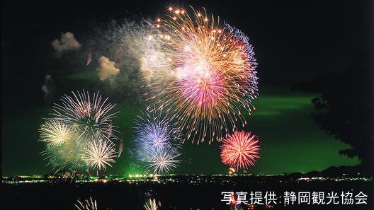浜名湖かんざんじ温泉灯篭流し花火大会