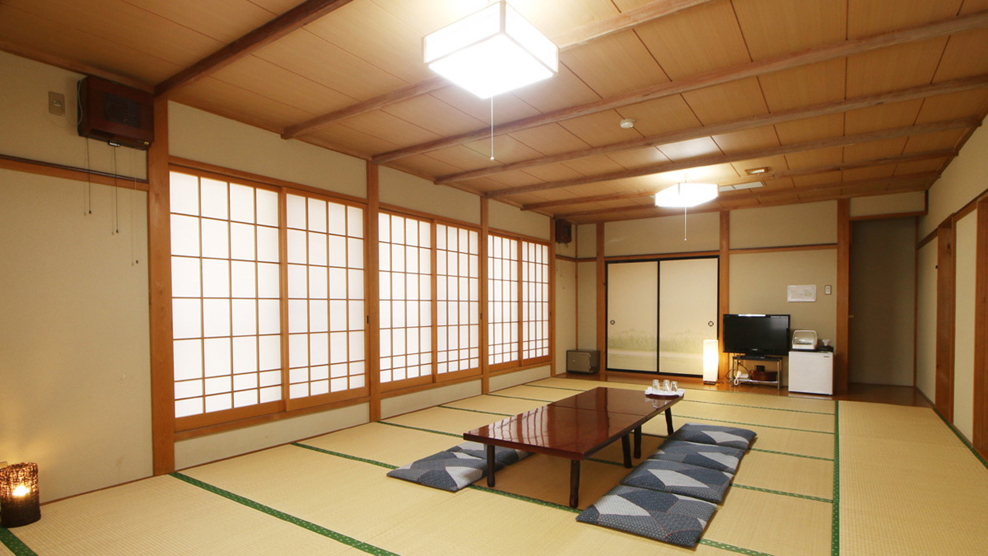 【客室】22畳の広間はグループ旅行や合宿におすすめ！