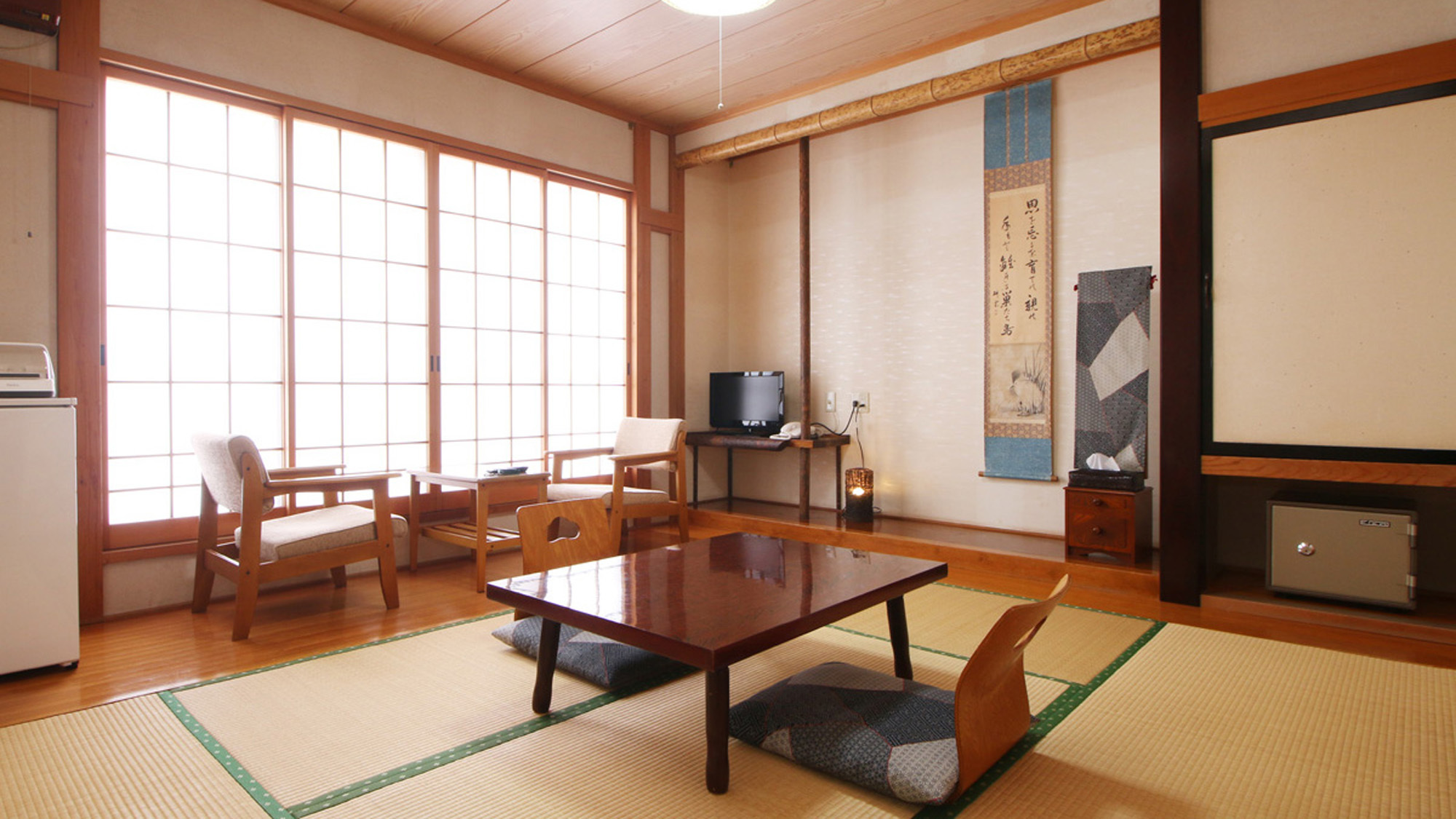 【客室】落ち着きのある和室をご用意。全室禁煙となっております
