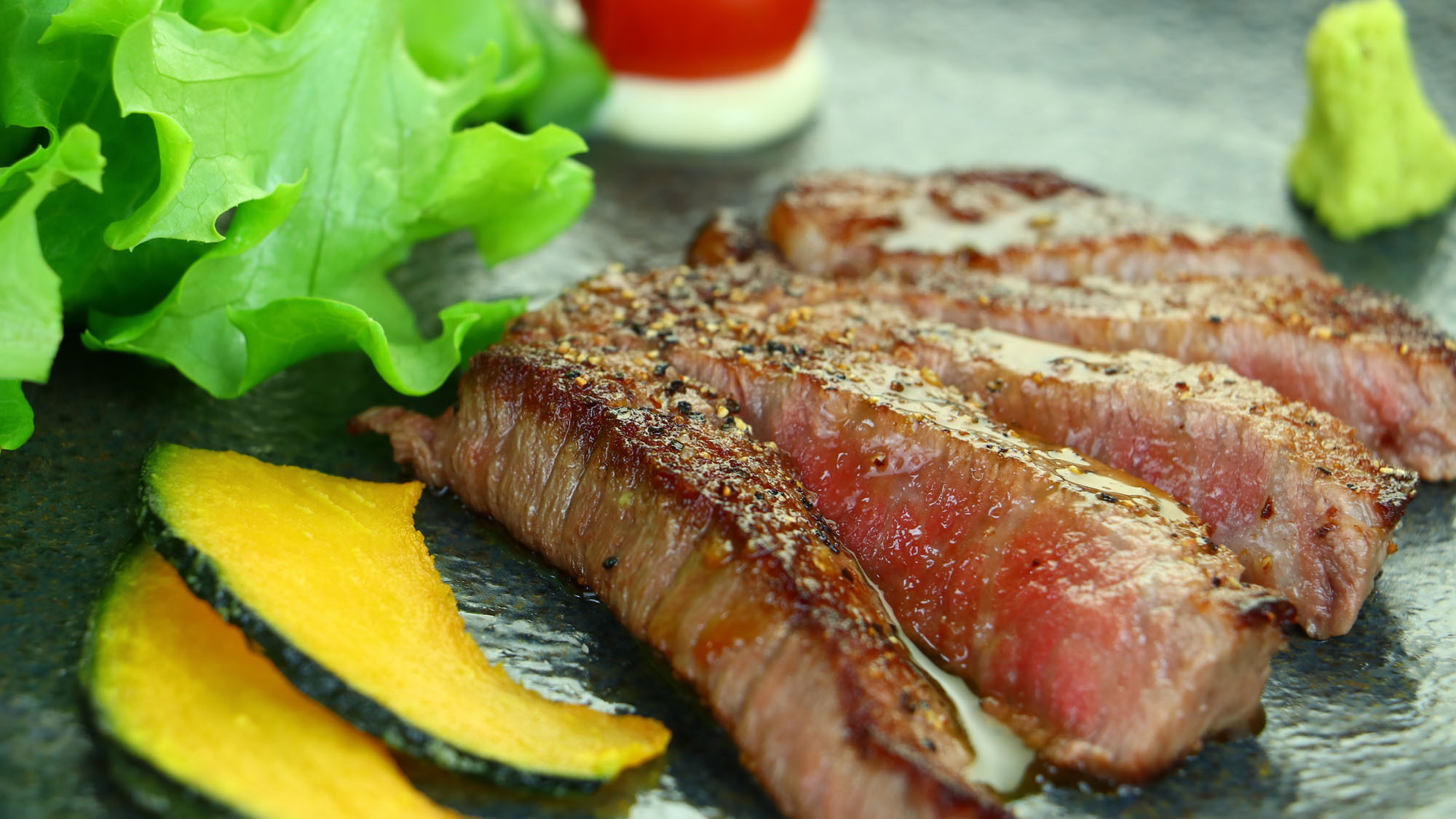 【お料理一例】希少な会津牛のヒレステーキ。仕入れ状況によってはお出しできるかも♪