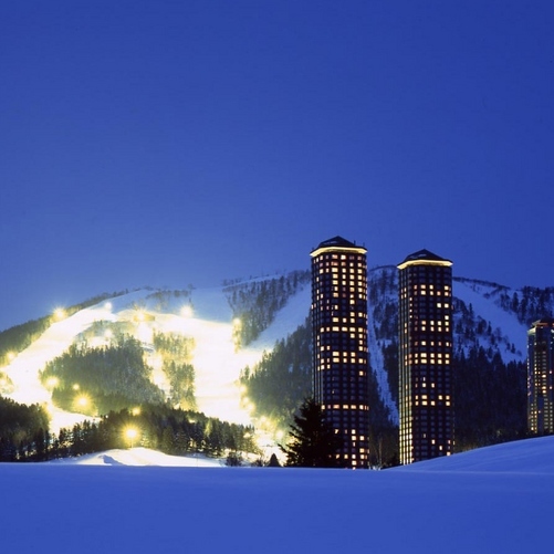 夜のトマムリゾート(冬)