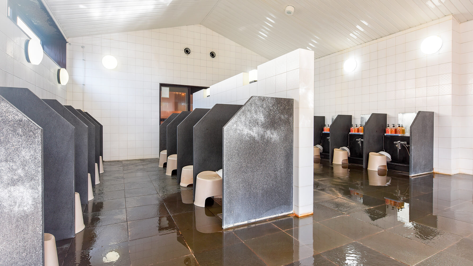 大浴場 わきいでの湯