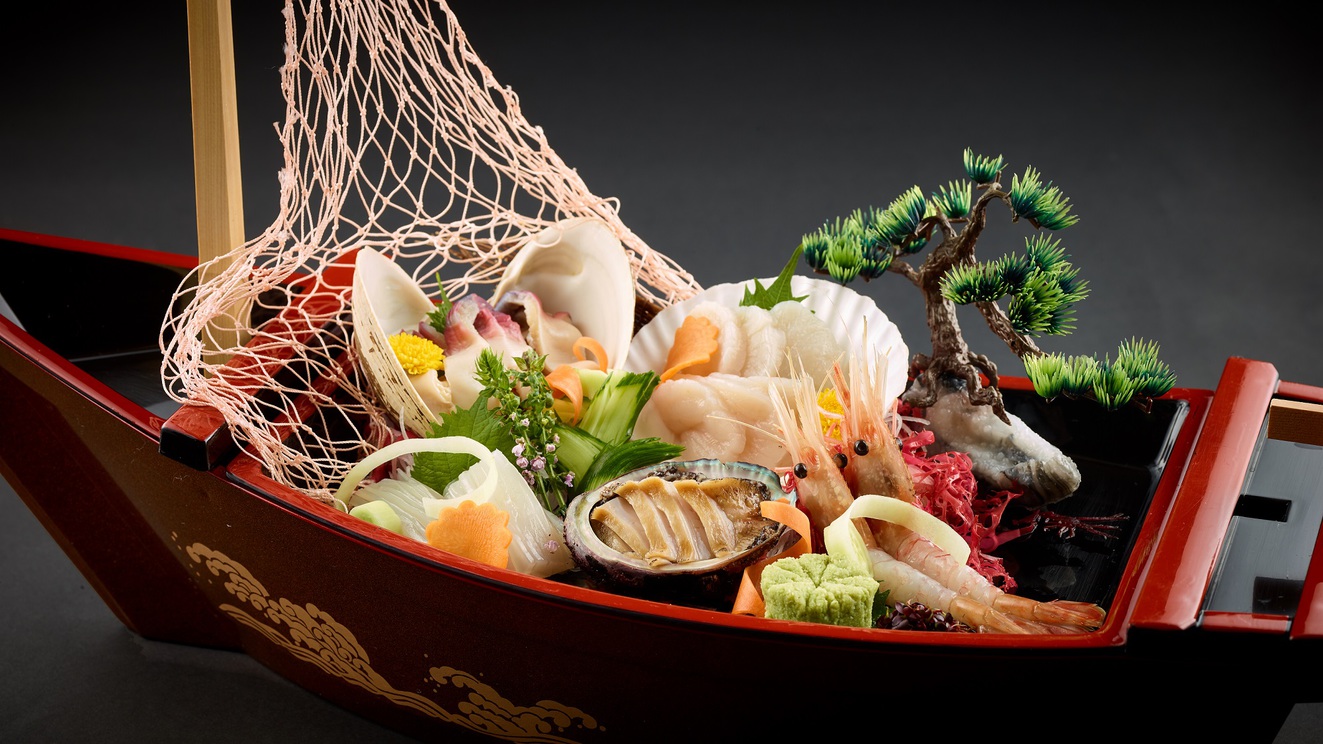 「特選和食会席膳」旬の魚貝船盛合わせ5種盛