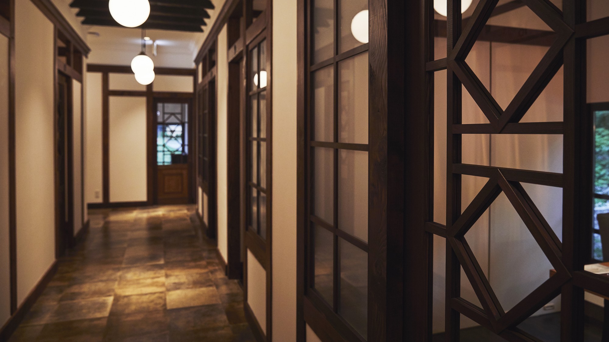 宴どころ みすゞかり大正、昭和初期の日本の大工により洋館が建てられた当時の雰囲気を感じられます