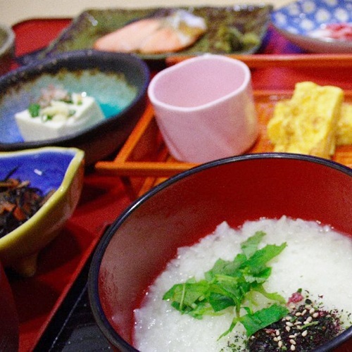 朝食一例鉱泉がゆ