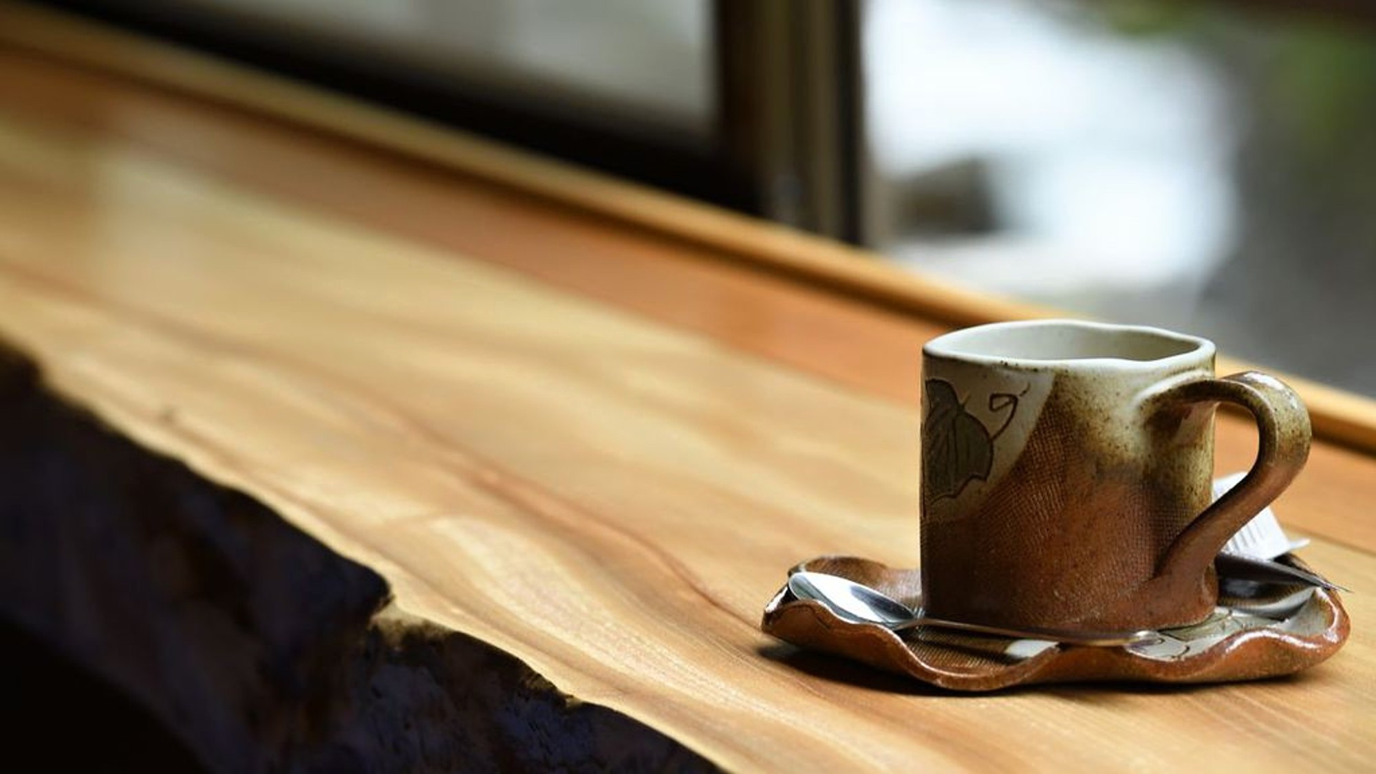 【施設】ロビー／大自然の中でほっと一息。ロビーにてコーヒーも販売しております。