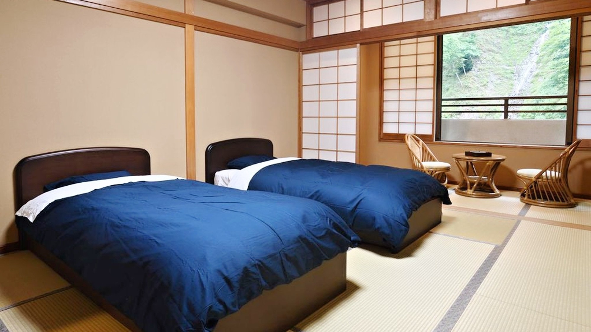 【和ベッドルーム14畳】積善館／鬼怒川側※一例